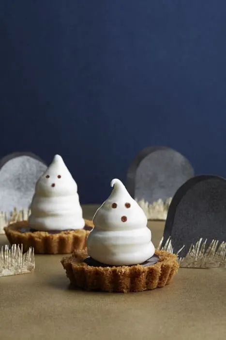 Meringue Ghost Tartlets