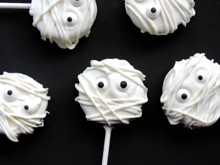 Oreo Mummy Pops